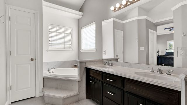 496 Brandon Way, Pottsboro, TX 75076