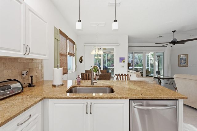 5127 HANGING MOSS LANE, Sarasota, FL 34238