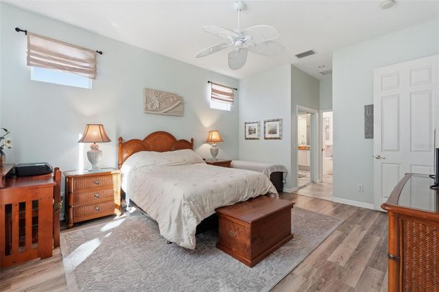 5127 HANGING MOSS LANE, Sarasota, FL 34238