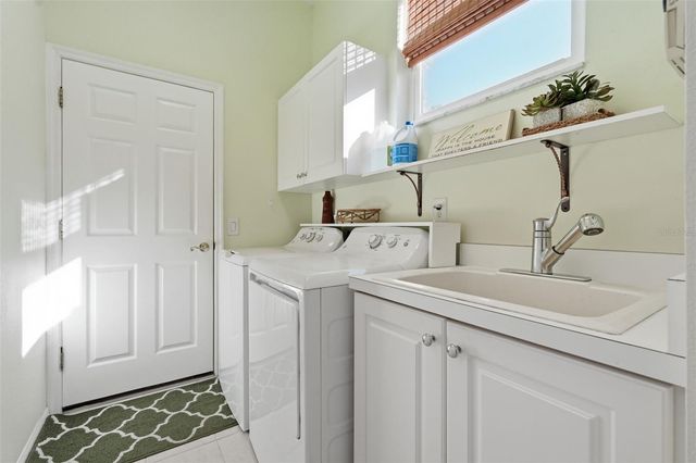 5127 HANGING MOSS LANE, Sarasota, FL 34238