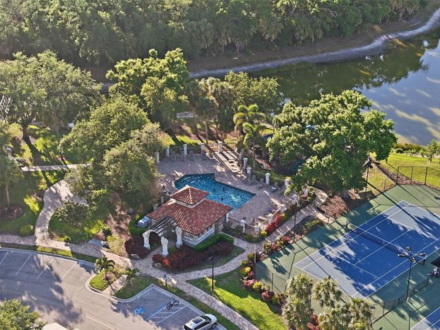 5127 HANGING MOSS LANE, Sarasota, FL 34238