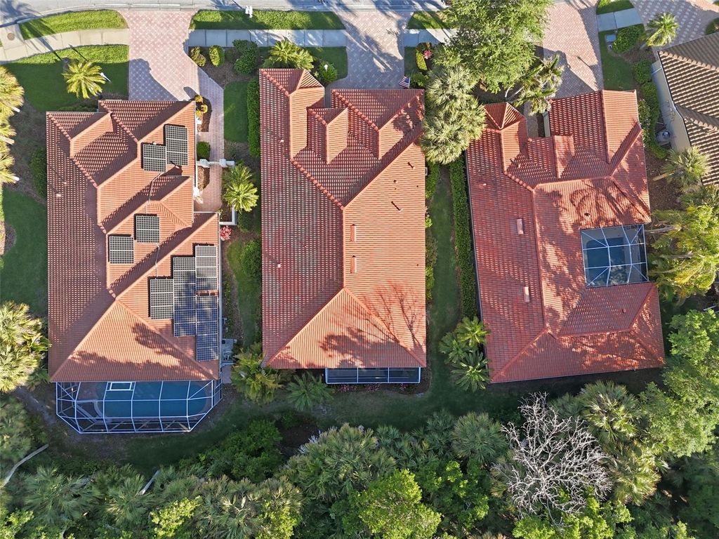 Image 53 of property listing at 5127 HANGING MOSS LANE, Sarasota, FL 34238