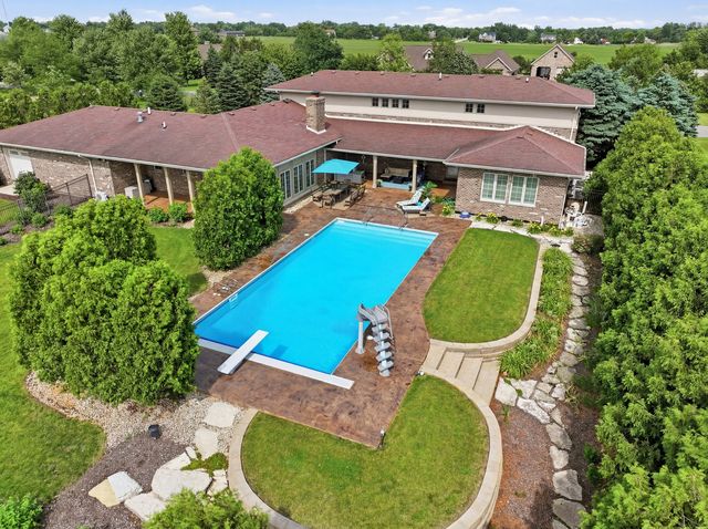 24104 S Old Farm Road, Manhattan, IL 60442