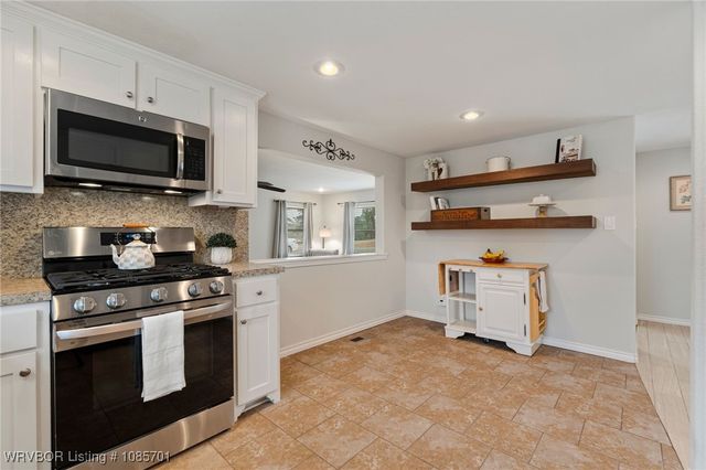 1831 Maple Shade Road, Alma, AR 72921