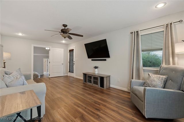 1831 Maple Shade Road, Alma, AR 72921