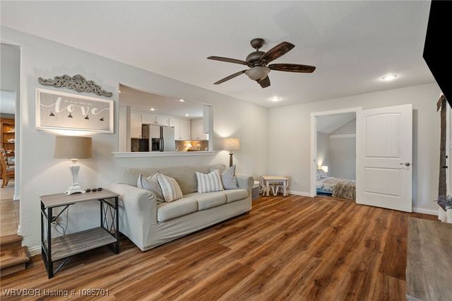 1831 Maple Shade Road, Alma, AR 72921