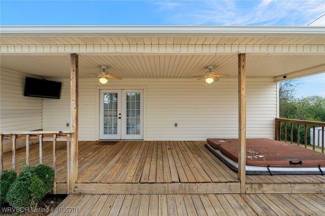 1831 Maple Shade Road, Alma, AR 72921