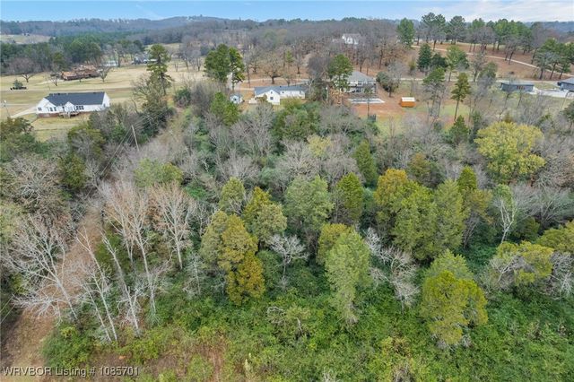 1831 Maple Shade Road, Alma, AR 72921