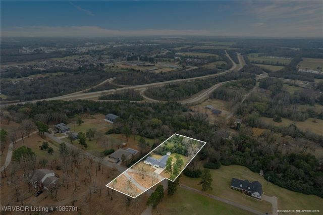 1831 Maple Shade Road, Alma, AR 72921