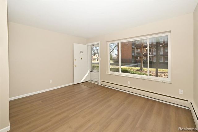 2925 W 13 Mile Road 108, Royal Oak, MI 48073