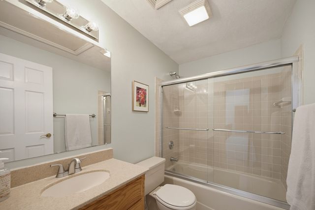 14 Shoreline Dr, Foxboro, MA 02035