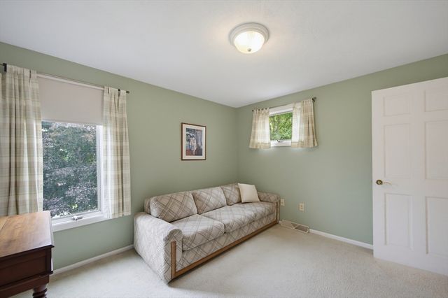 14 Shoreline Dr, Foxboro, MA 02035