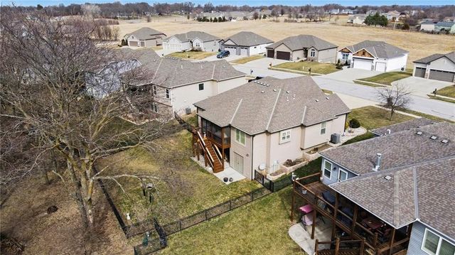17702 Greyhawke Ridge, Smithville, MO 64089
