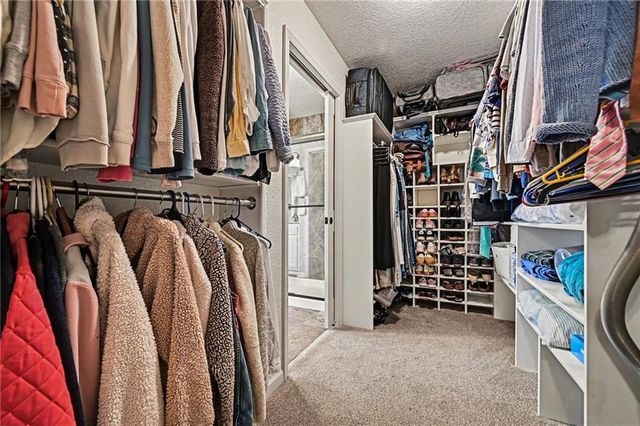 17702 Greyhawke Ridge, Smithville, MO 64089