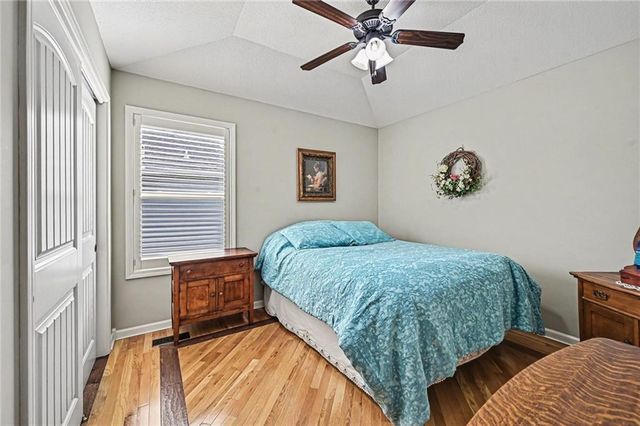 17702 Greyhawke Ridge, Smithville, MO 64089