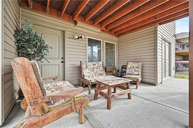 17702 Greyhawke Ridge, Smithville, MO 64089