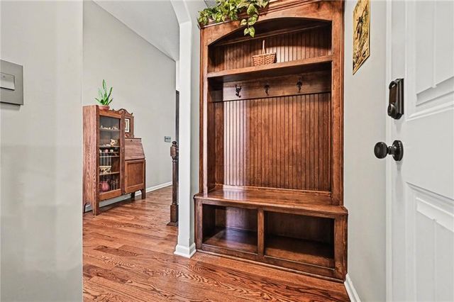 17702 Greyhawke Ridge, Smithville, MO 64089