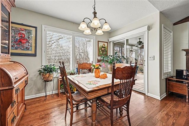 17702 Greyhawke Ridge, Smithville, MO 64089