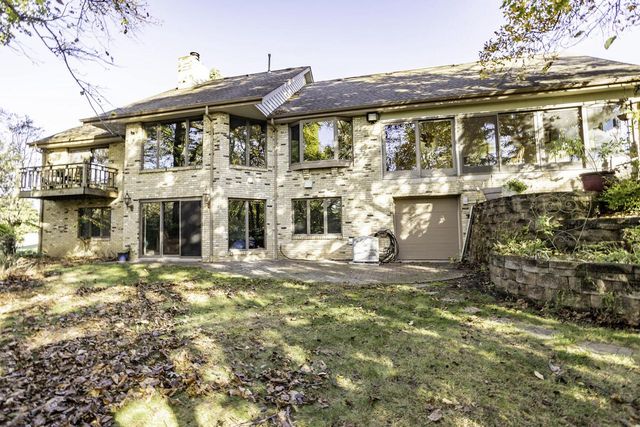 W243N7650 Hilltop COURT, Lisbon, WI 53089