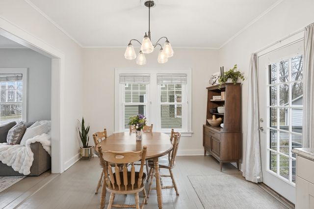 123 Elmwood Place, Crown Point, IN 46307