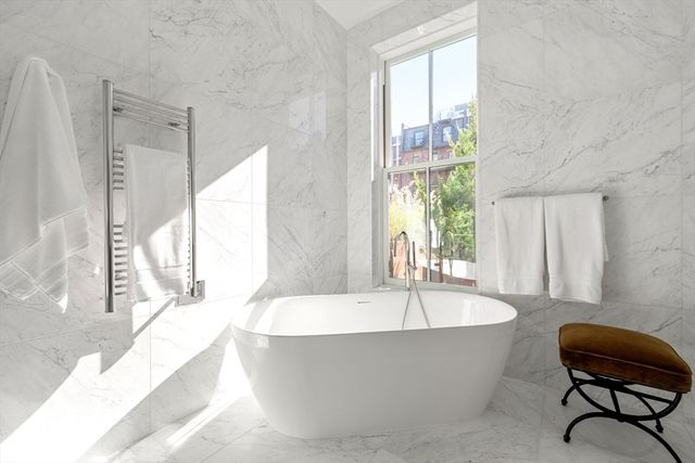 260-262 Commonwealth Avenue 1A, Boston, MA 02116