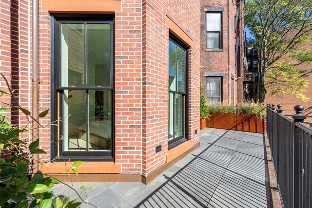 260-262 Commonwealth Avenue 1A, Boston, MA 02116