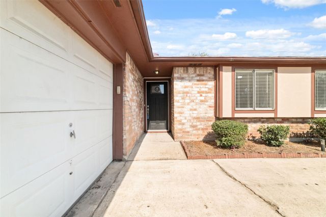 10522 Northview Drive, Houston, TX 77086