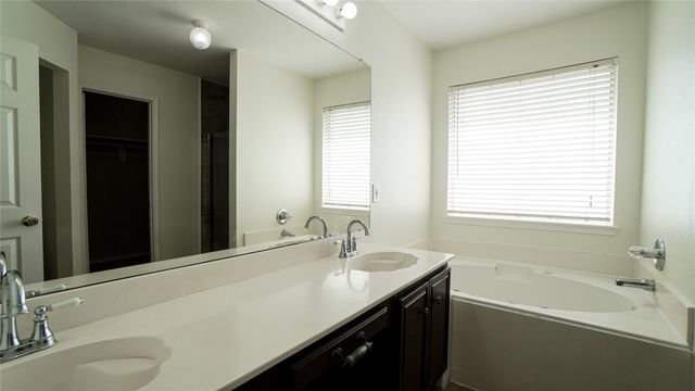 3124 Creekside Drive, Sachse, TX 75048