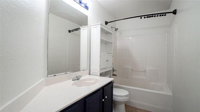 3124 Creekside Drive, Sachse, TX 75048