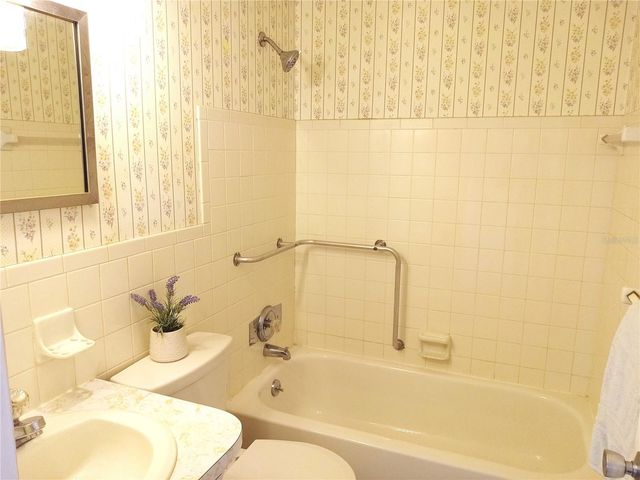 2427 RHODESIAN DRIVE 11, Clearwater, FL 33763