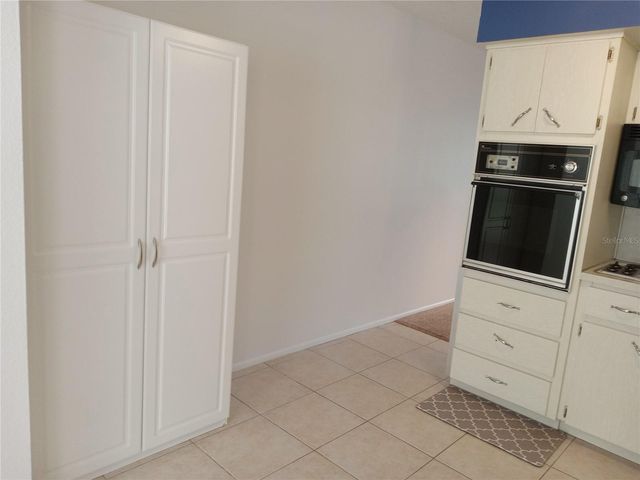 2427 RHODESIAN DRIVE 11, Clearwater, FL 33763