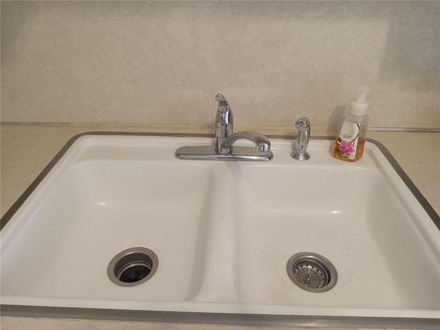 2427 RHODESIAN DRIVE 11, Clearwater, FL 33763