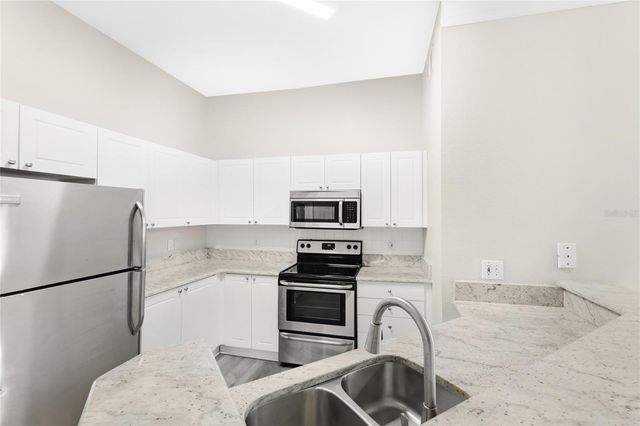 5160 NORTHRIDGE ROAD 301, Sarasota, FL 34238