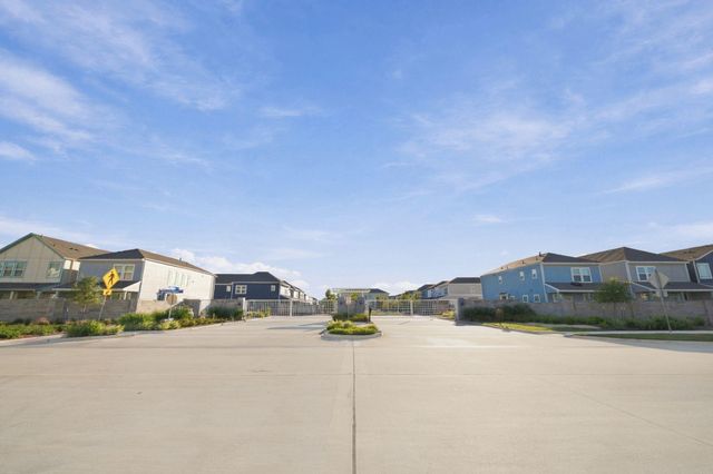 639 Salt Marsh Trail, Kemah, TX 77565
