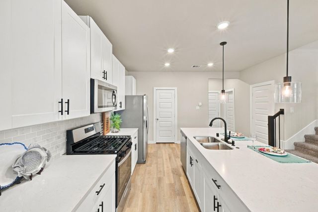 639 Salt Marsh Trail, Kemah, TX 77565