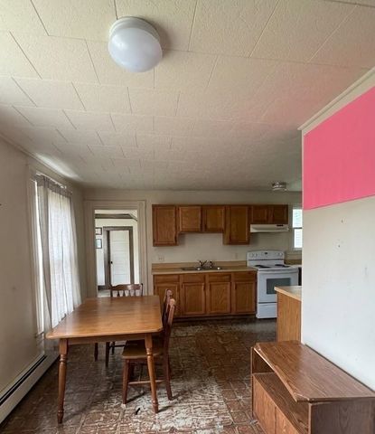 34 Myrtle Street, Hillsborough, NH 03244