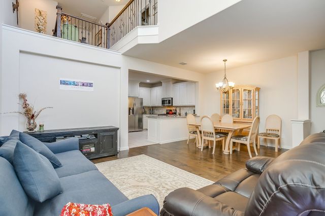 3923 Cascade Sky Drive, Arlington, TX 76005