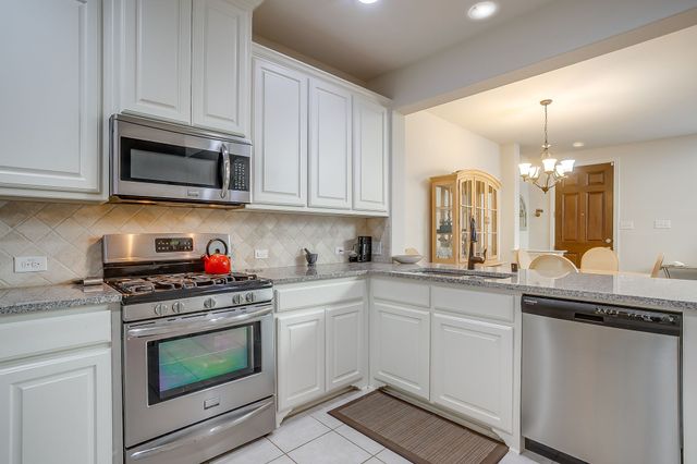 3923 Cascade Sky Drive, Arlington, TX 76005