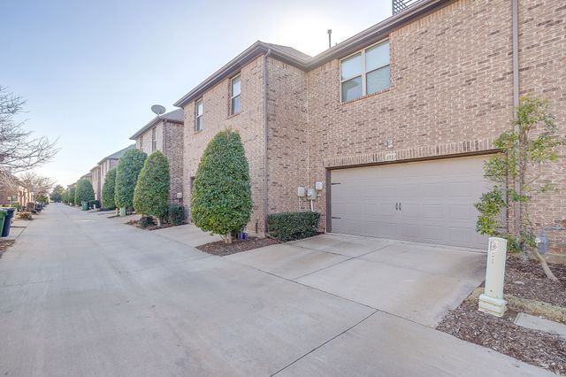 3923 Cascade Sky Drive, Arlington, TX 76005