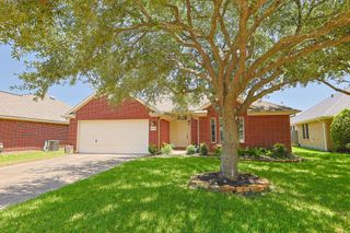 11110 Fall Point Drive, Houston, TX 77065