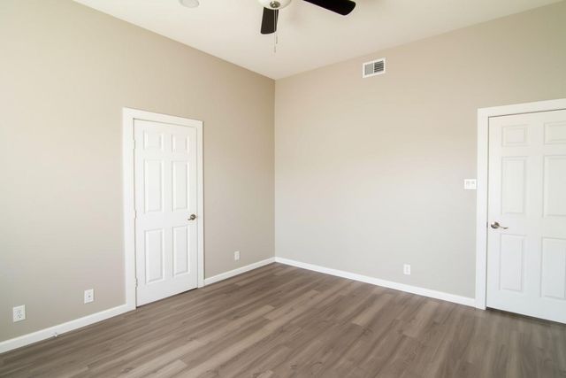 108 Cottonwood DR, Hutto, TX 78634