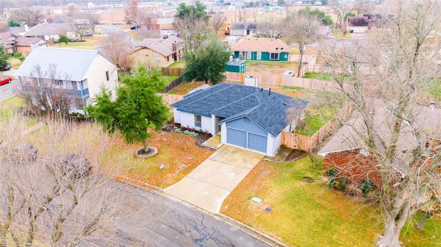 108 Cottonwood DR, Hutto, TX 78634