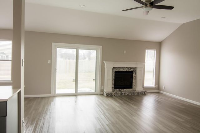 108 Cottonwood DR, Hutto, TX 78634