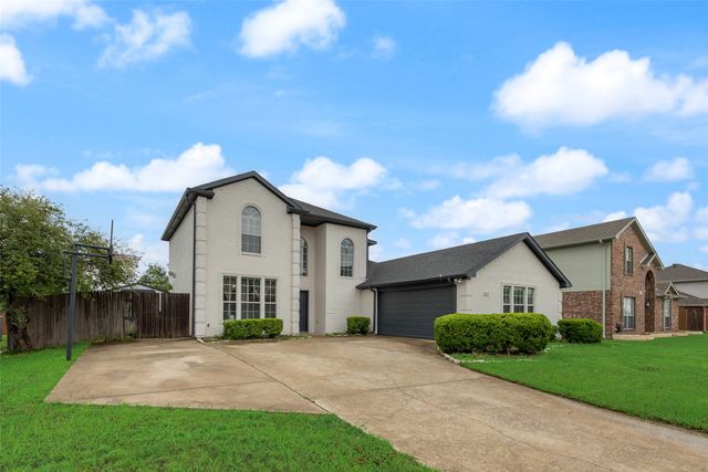 3901 Mitchell Court, Sachse, TX 75048