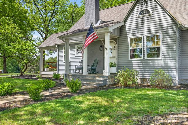 581 Hicks Creek Road, Troutman, NC 28166