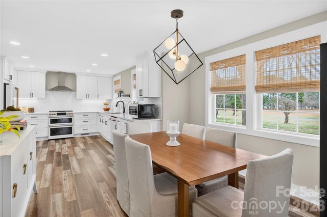 581 Hicks Creek Road, Troutman, NC 28166