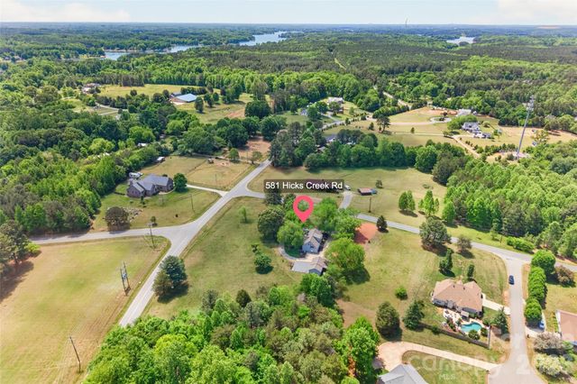 581 Hicks Creek Road, Troutman, NC 28166