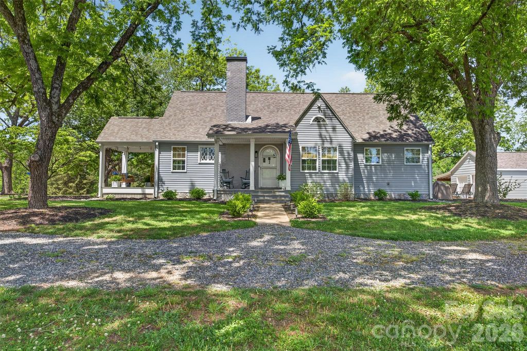 581 Hicks Creek Road, Troutman, NC 28166