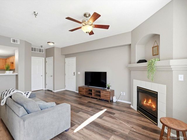 2575 S Syracuse Way H202, Denver, CO 80231