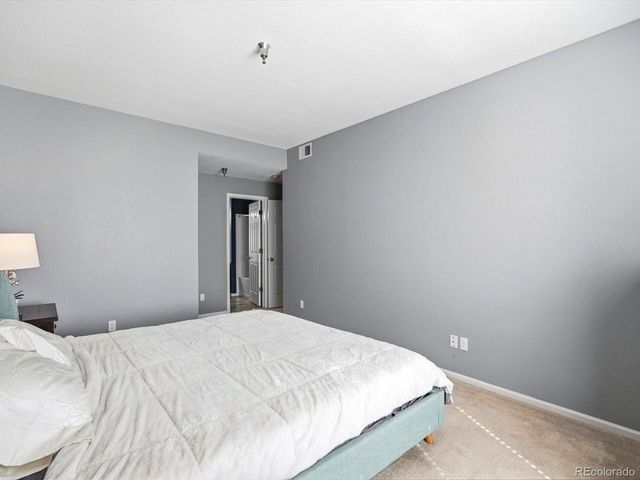 2575 S Syracuse Way H202, Denver, CO 80231